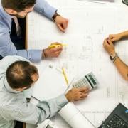 pexels-pixabay-416405_-empresario_responsabilidad-1500×430